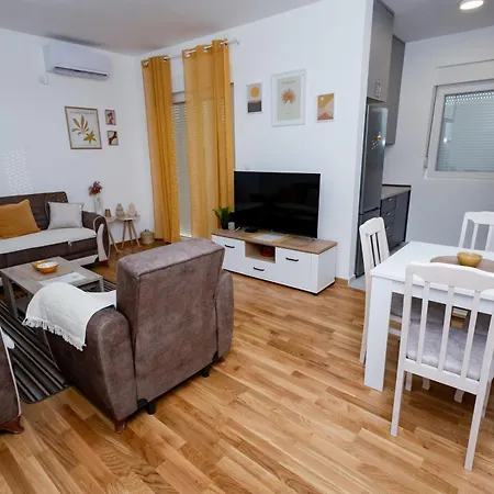 Elegant Escape Apartment