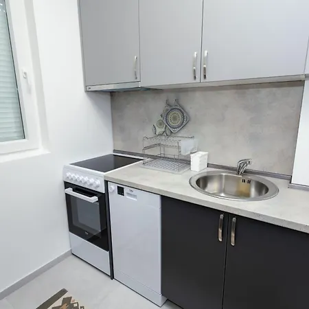 Elegant Escape Apartment Podgorica